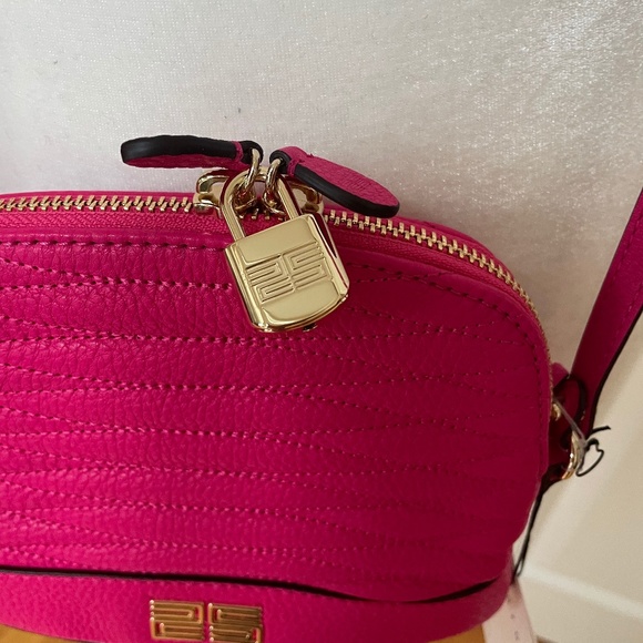 Last One!!!Fuchsia Thelma quilted pebbled-leather shoulder bag from SANDRO - Picture 13 of 15